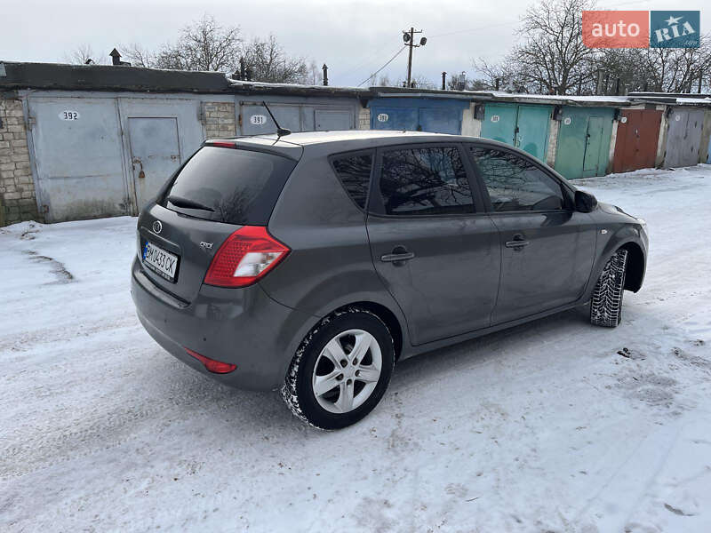 Хетчбек Kia Ceed 2011 в Ладижині