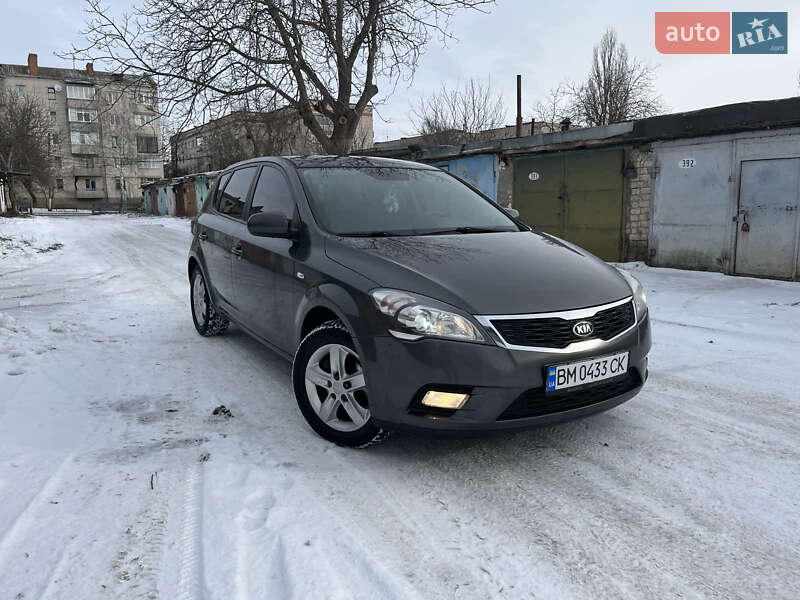 Хетчбек Kia Ceed 2011 в Ладижині