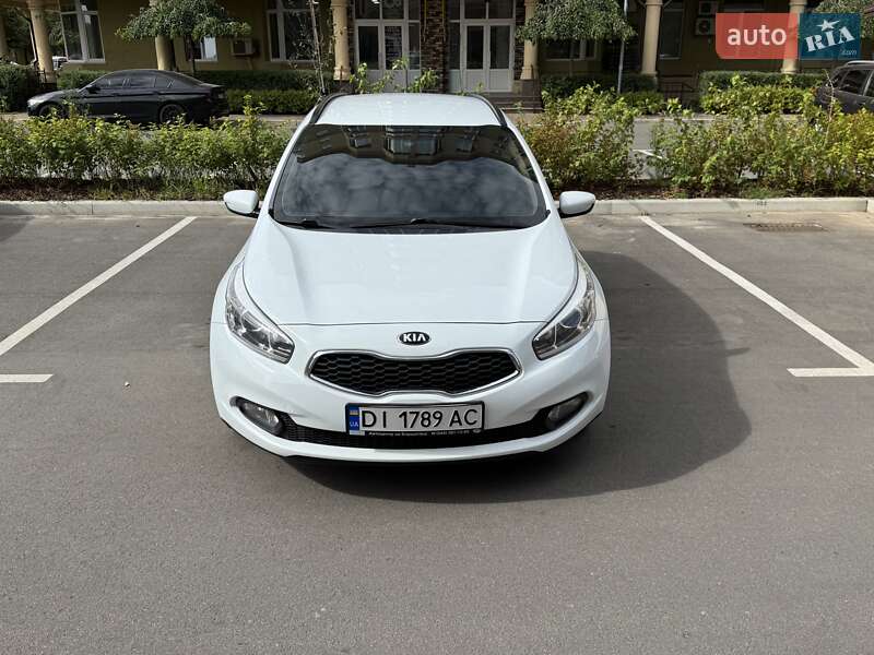 Універсал Kia Ceed 2015 в Києві