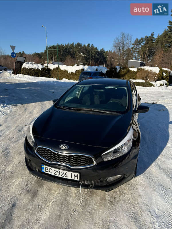 Хетчбек Kia Ceed 2013 в Львові