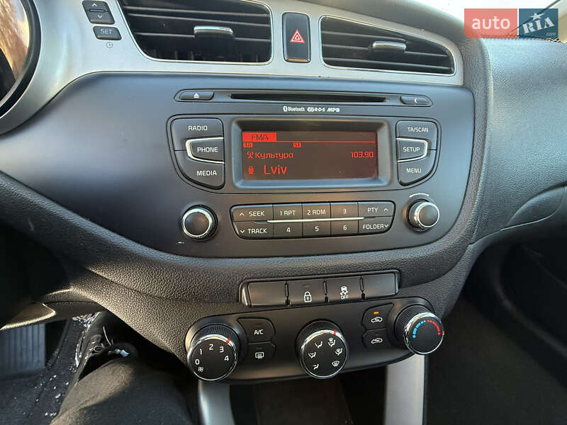 Хетчбек Kia Ceed 2013 в Львові