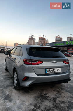 Хэтчбек Kia Ceed 2019 в Киеве