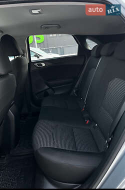 Хэтчбек Kia Ceed 2019 в Киеве