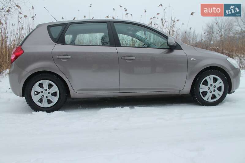 Хетчбек Kia Ceed 2009 в Білій Церкві фото 26 Хетчбек Kia Ceed 2009 в Білій Церкві