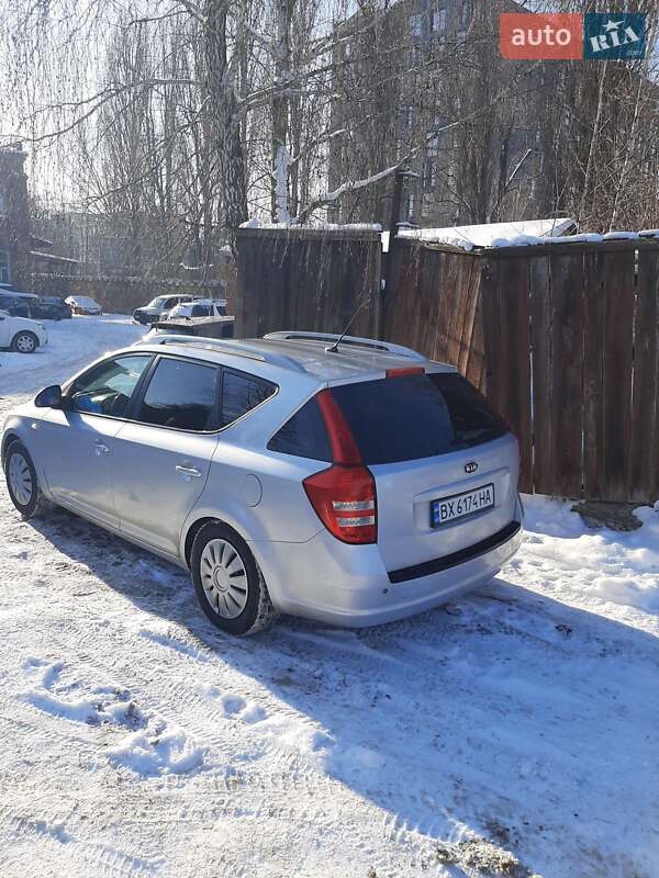 Универсал Kia Ceed 2007 в Хмельницком