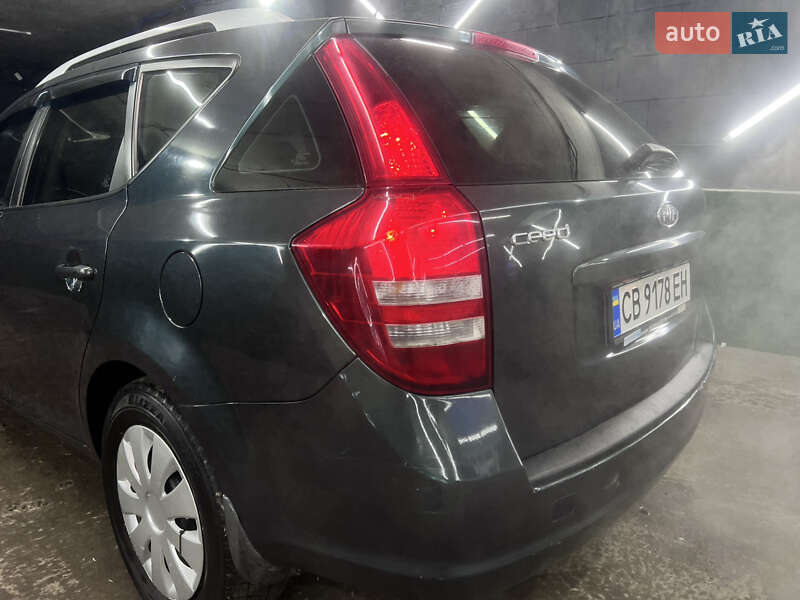 Универсал Kia Ceed 2009 в Киеве