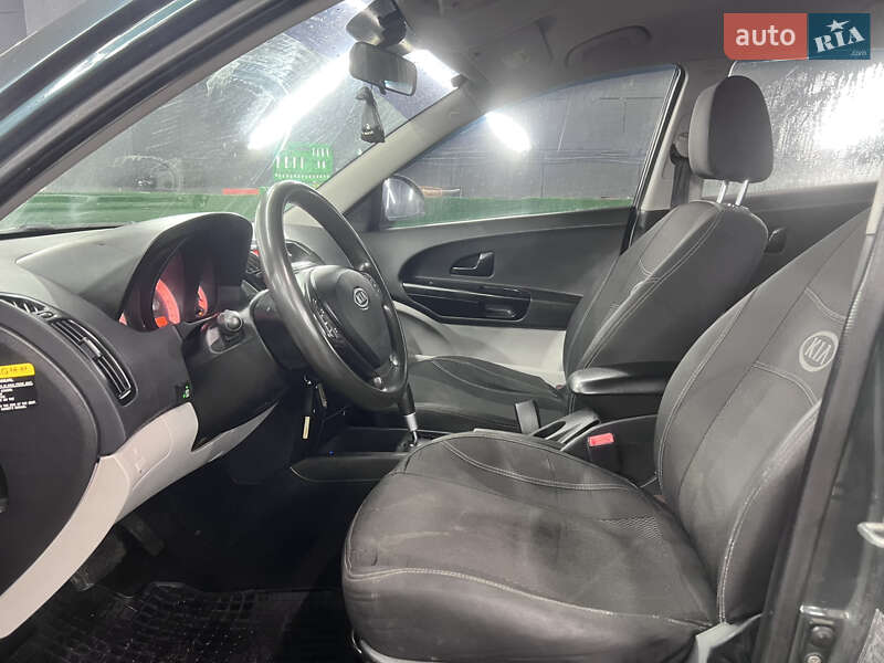 Универсал Kia Ceed 2009 в Киеве