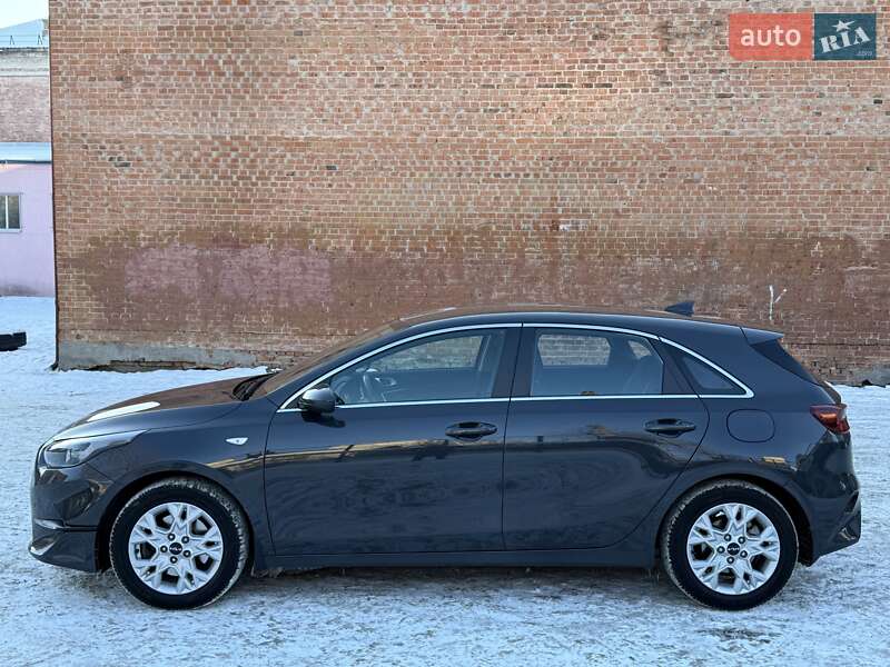 Хэтчбек Kia Ceed 2022 в Киеве