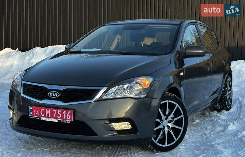 Хэтчбек Kia Ceed 2010 в Дрогобыче