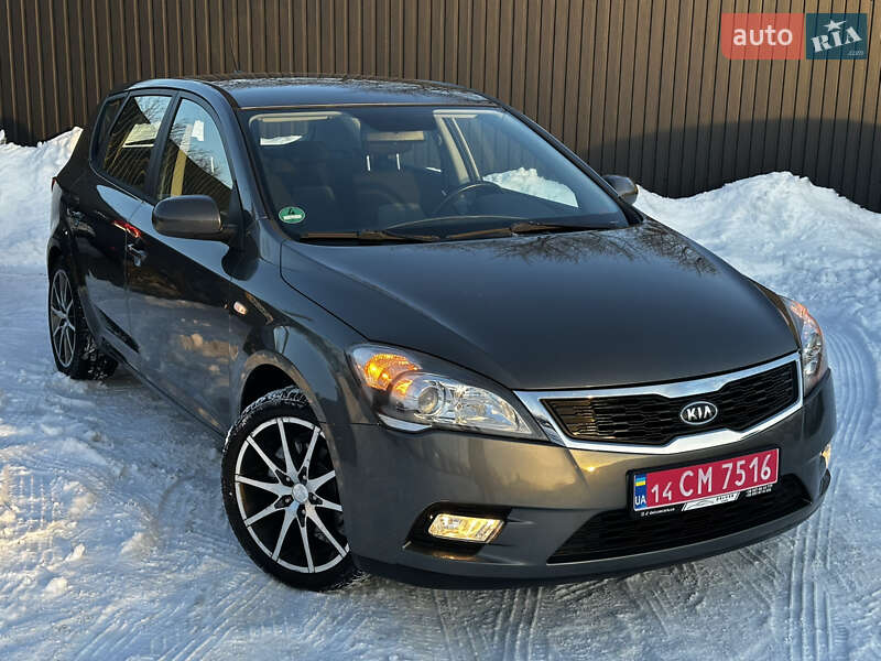 Хэтчбек Kia Ceed 2010 в Дрогобыче