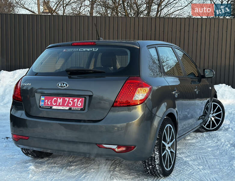 Хэтчбек Kia Ceed 2010 в Дрогобыче