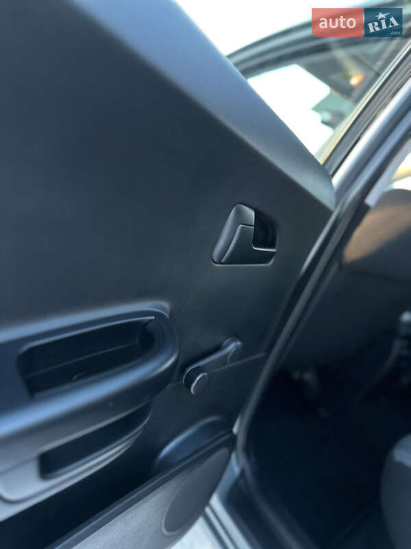 Хэтчбек Kia Ceed 2010 в Дрогобыче