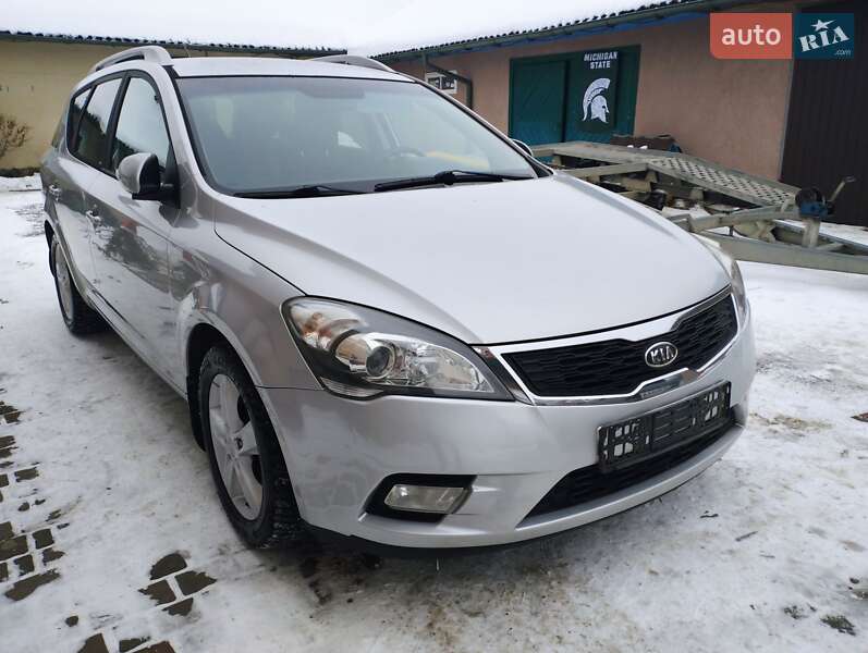Универсал Kia Ceed 2009 в Дубно