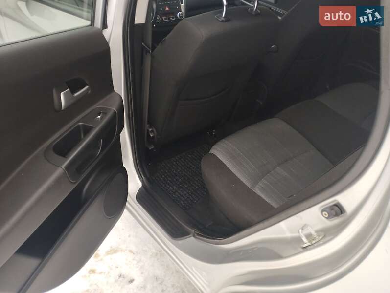 Универсал Kia Ceed 2009 в Дубно