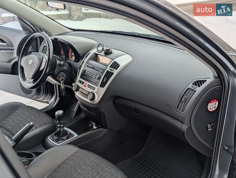 Універсал Kia Ceed 2009 в Івано-Франківську фото 40 Універсал Kia Ceed 2009 в Івано-Франківську