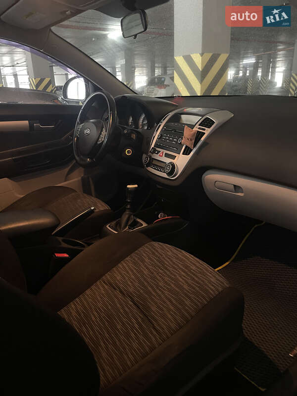 Хэтчбек Kia Ceed 2009 в Одессе фото 14 Хэтчбек Kia Ceed 2009 в Одессе
