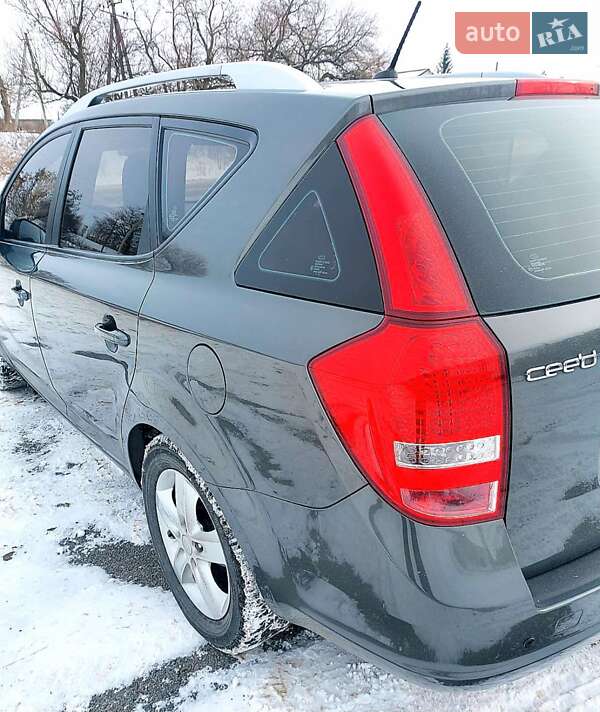 Универсал Kia Ceed 2009 в Днепре фото 9 Универсал Kia Ceed 2009 в Днепре