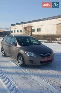 Универсал Kia Ceed 2008 в Хороле