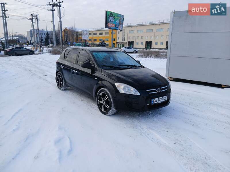 Хетчбек Kia Ceed 2007 в Києві фото 4 Хетчбек Kia Ceed 2007 в Києві