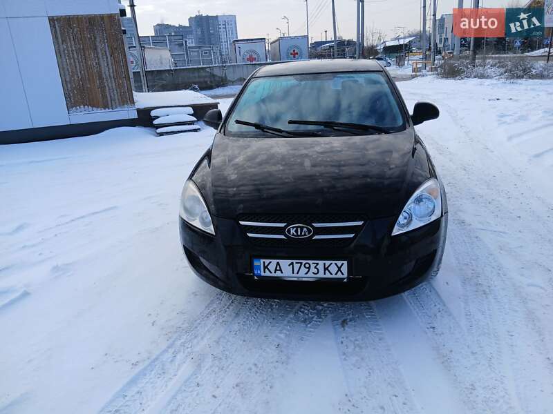 Хетчбек Kia Ceed 2007 в Києві фото 14 Хетчбек Kia Ceed 2007 в Києві