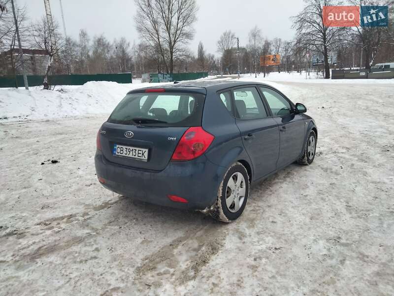 Хетчбек Kia Ceed 2008 в Мені фото 4 Хетчбек Kia Ceed 2008 в Мені