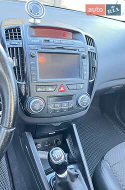 Хэтчбек Kia Ceed 2010 в Хмельницком