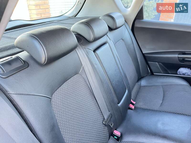 Хетчбек Kia Ceed 2010 в Хмельницькому фото 11 Хетчбек Kia Ceed 2010 в Хмельницькому