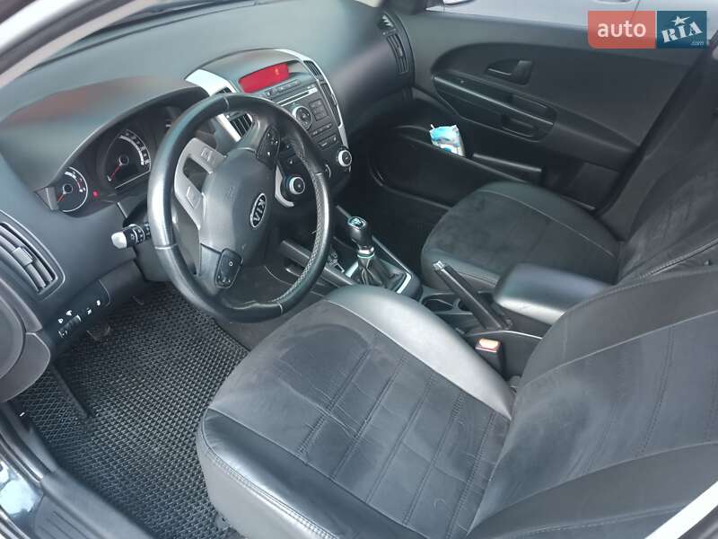 Універсал Kia Ceed 2010 в Дніпрі фото 7 Універсал Kia Ceed 2010 в Дніпрі
