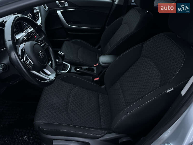 Универсал Kia Ceed 2018 в Луцке