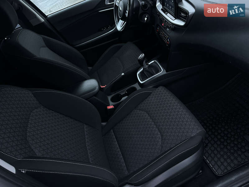 Универсал Kia Ceed 2018 в Луцке