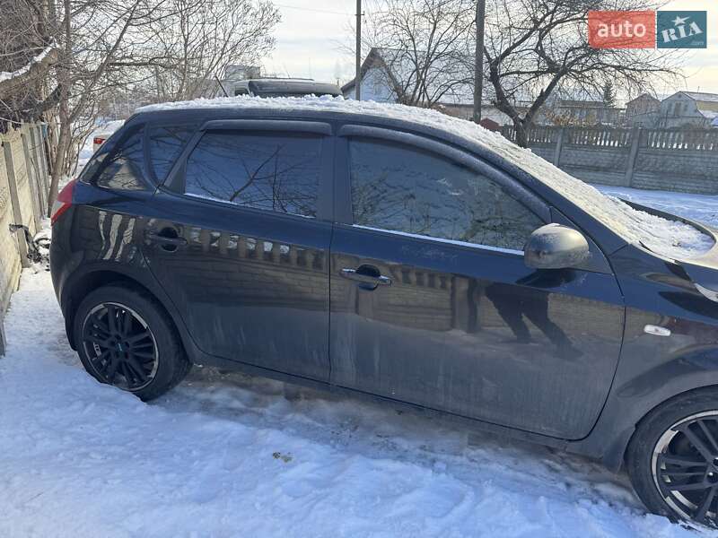 Хетчбек Kia Ceed 2011 в Києві