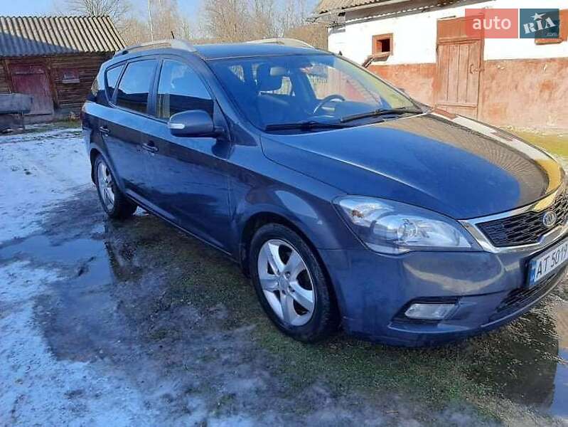 Универсал Kia Ceed 2010 в Ивано-Франковске