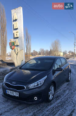 Хэтчбек Kia Ceed 2015 в Киеве
