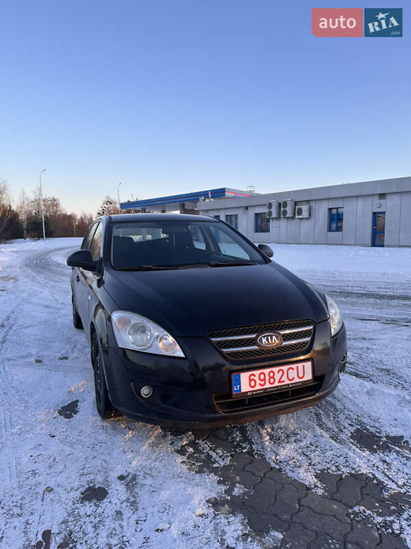 Хетчбек Kia Ceed 2008 в Луцьку