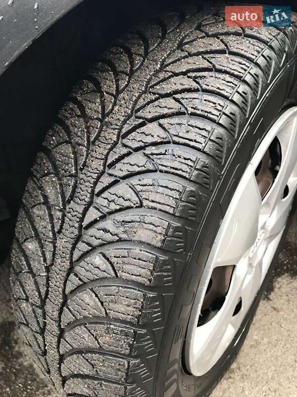 Хэтчбек Kia Ceed 2008 в Луцке фото 6 Хэтчбек Kia Ceed 2008 в Луцке