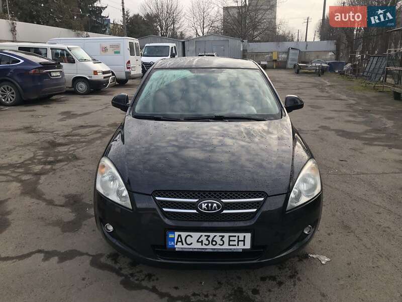 Хэтчбек Kia Ceed 2008 в Луцке фото 14 Хэтчбек Kia Ceed 2008 в Луцке