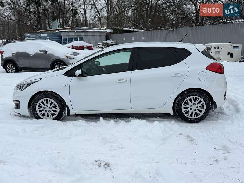 Хэтчбек Kia Ceed 2016 в Киеве