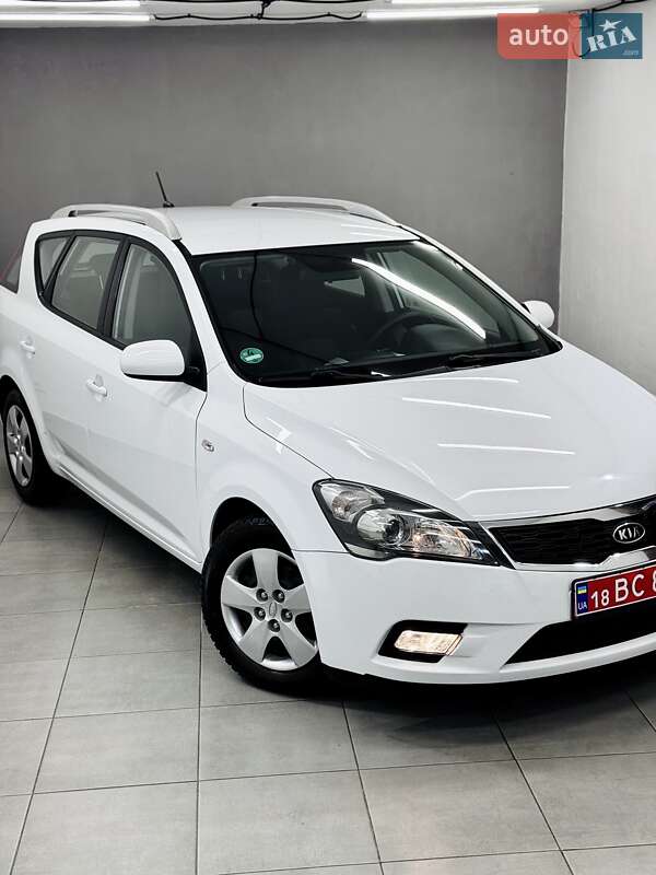 Универсал Kia Ceed 2013 в Стрые