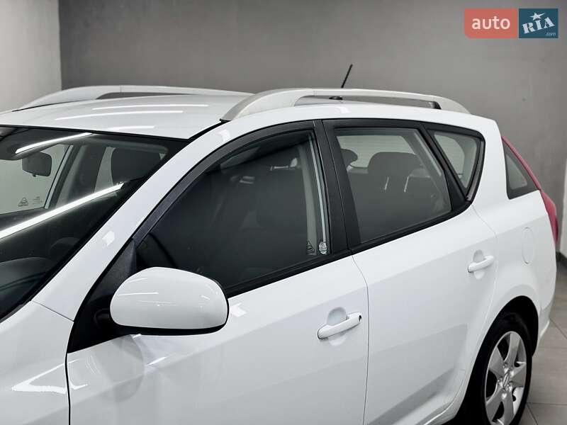 Универсал Kia Ceed 2013 в Стрые