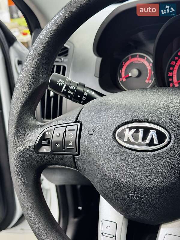 Универсал Kia Ceed 2013 в Стрые