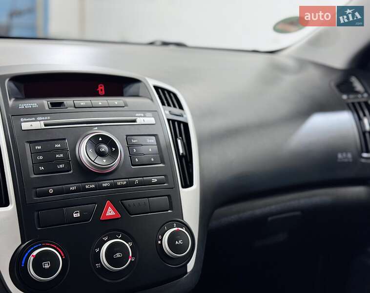 Универсал Kia Ceed 2013 в Стрые