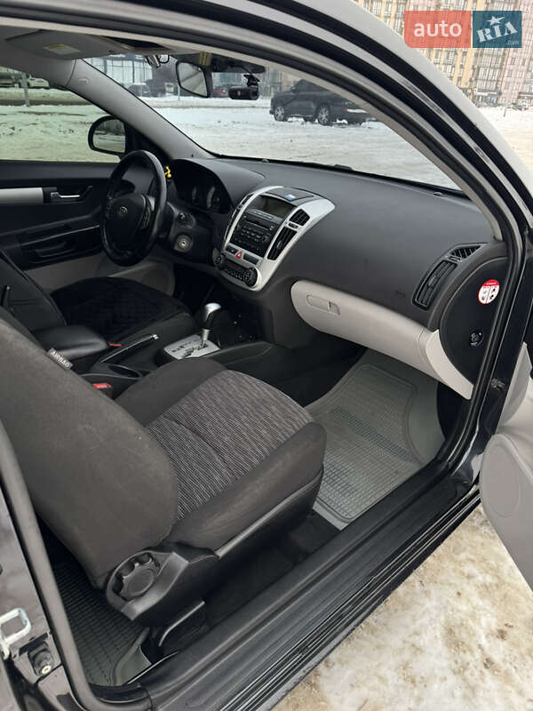 Хэтчбек Kia Ceed 2008 в Черкассах фото 21 Хэтчбек Kia Ceed 2008 в Черкассах