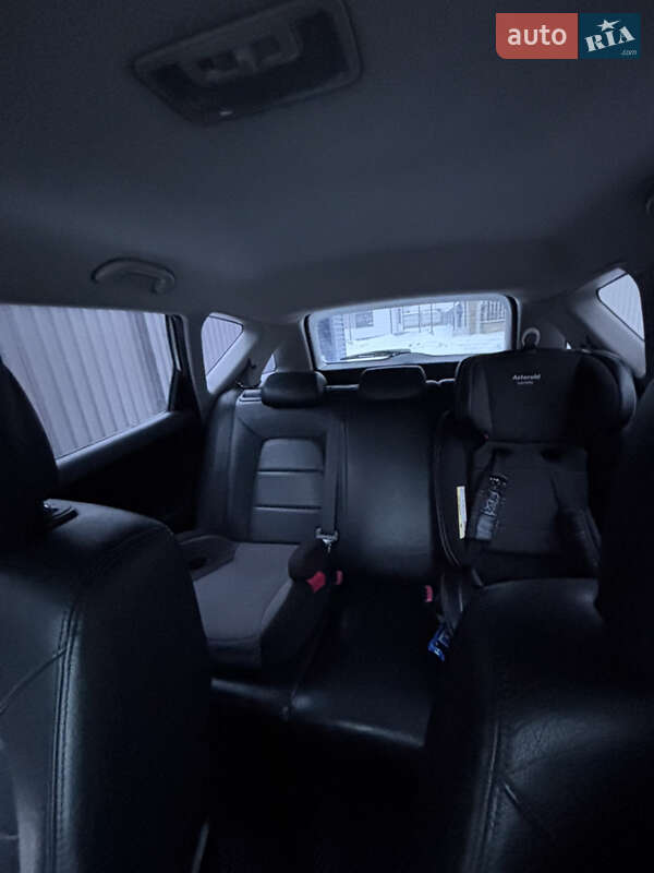 Универсал Kia Ceed 2010 в Луцке