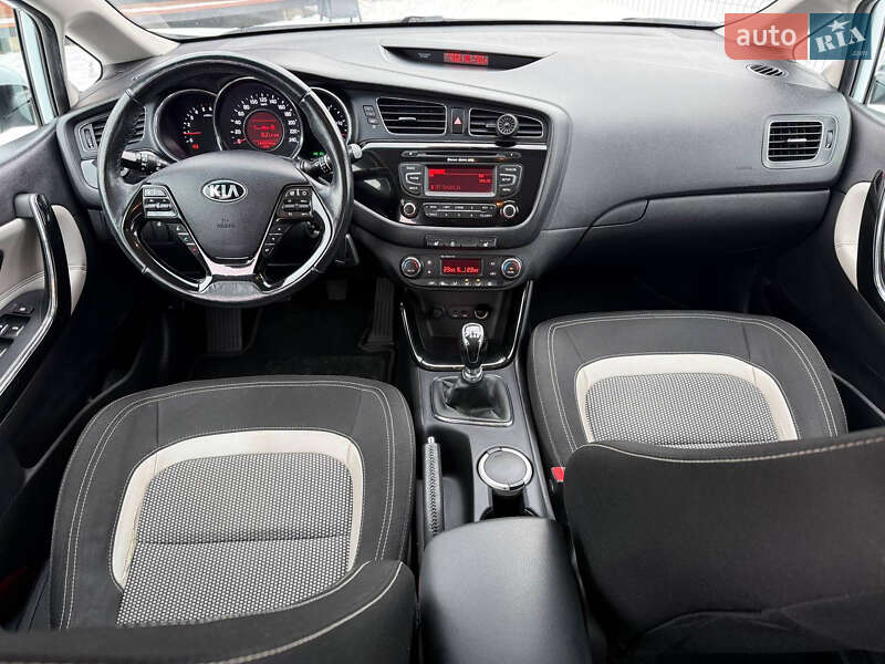 Универсал Kia Ceed 2013 в Стрые