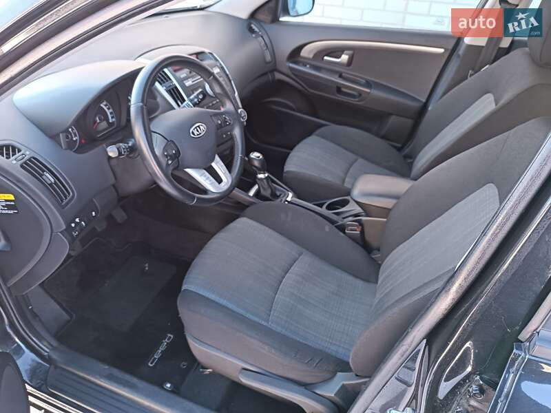 Хэтчбек Kia Ceed 2010 в Нежине