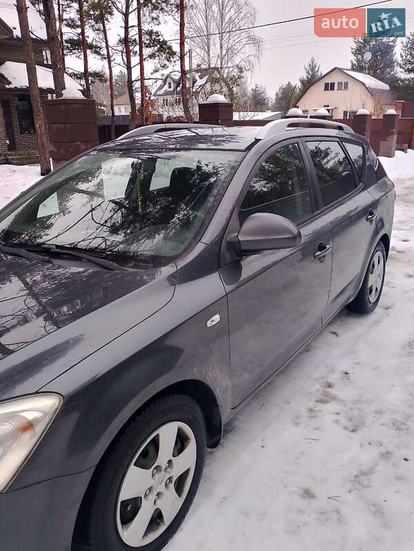 Універсал Kia Ceed 2009 в Пилиповичах фото 3 Універсал Kia Ceed 2009 в Пилиповичах