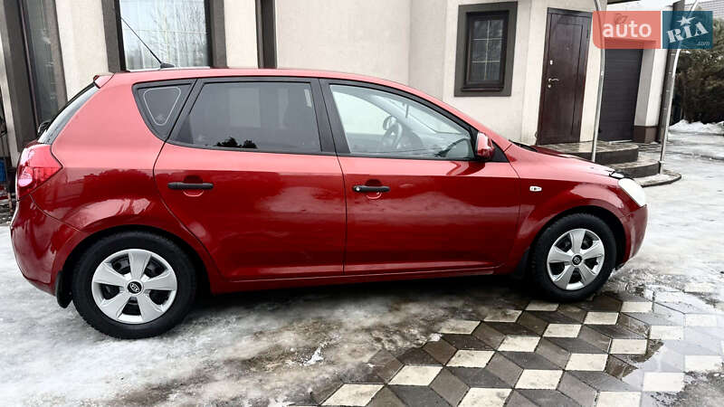 Хэтчбек Kia Ceed 2007 в Киеве фото 9 Хэтчбек Kia Ceed 2007 в Киеве