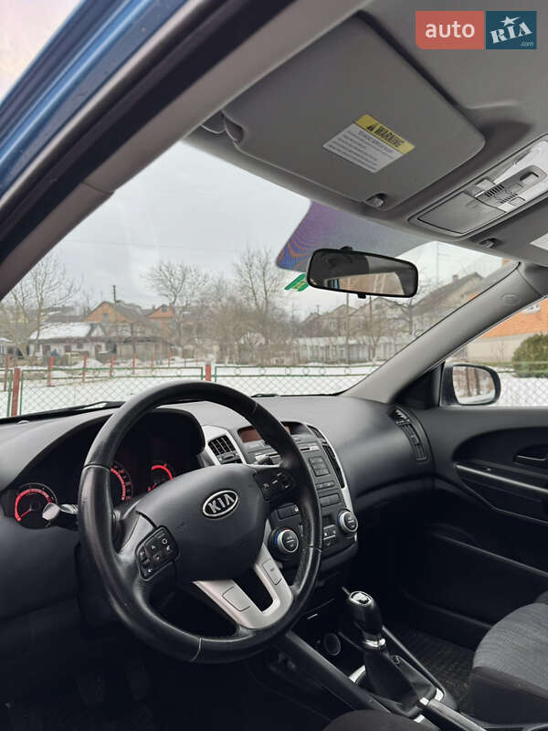 Універсал Kia Ceed 2012 в Острозі фото 15 Універсал Kia Ceed 2012 в Острозі