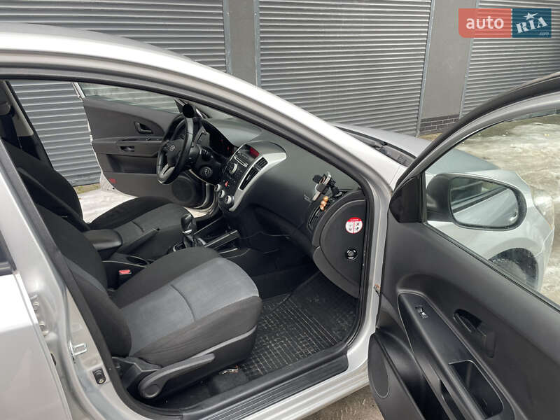 Хетчбек Kia Ceed 2009 в Хмельницькому фото 22 Хетчбек Kia Ceed 2009 в Хмельницькому