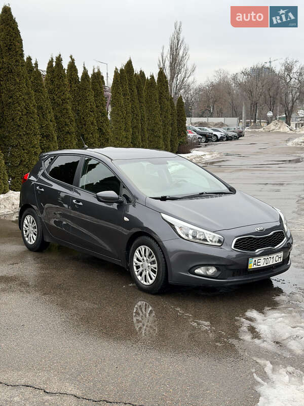 Хетчбек Kia Ceed 2013 в Києві